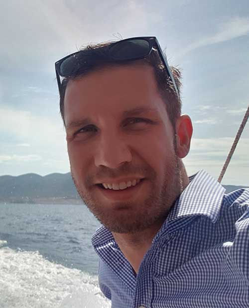 eCommerce marketing consultant Damon Simpson in Vietnam